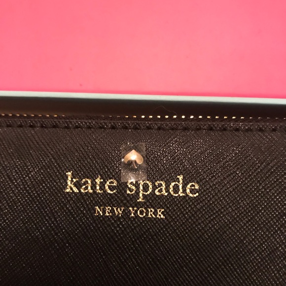 Kate Spade Wallet - Picture 2 of 8